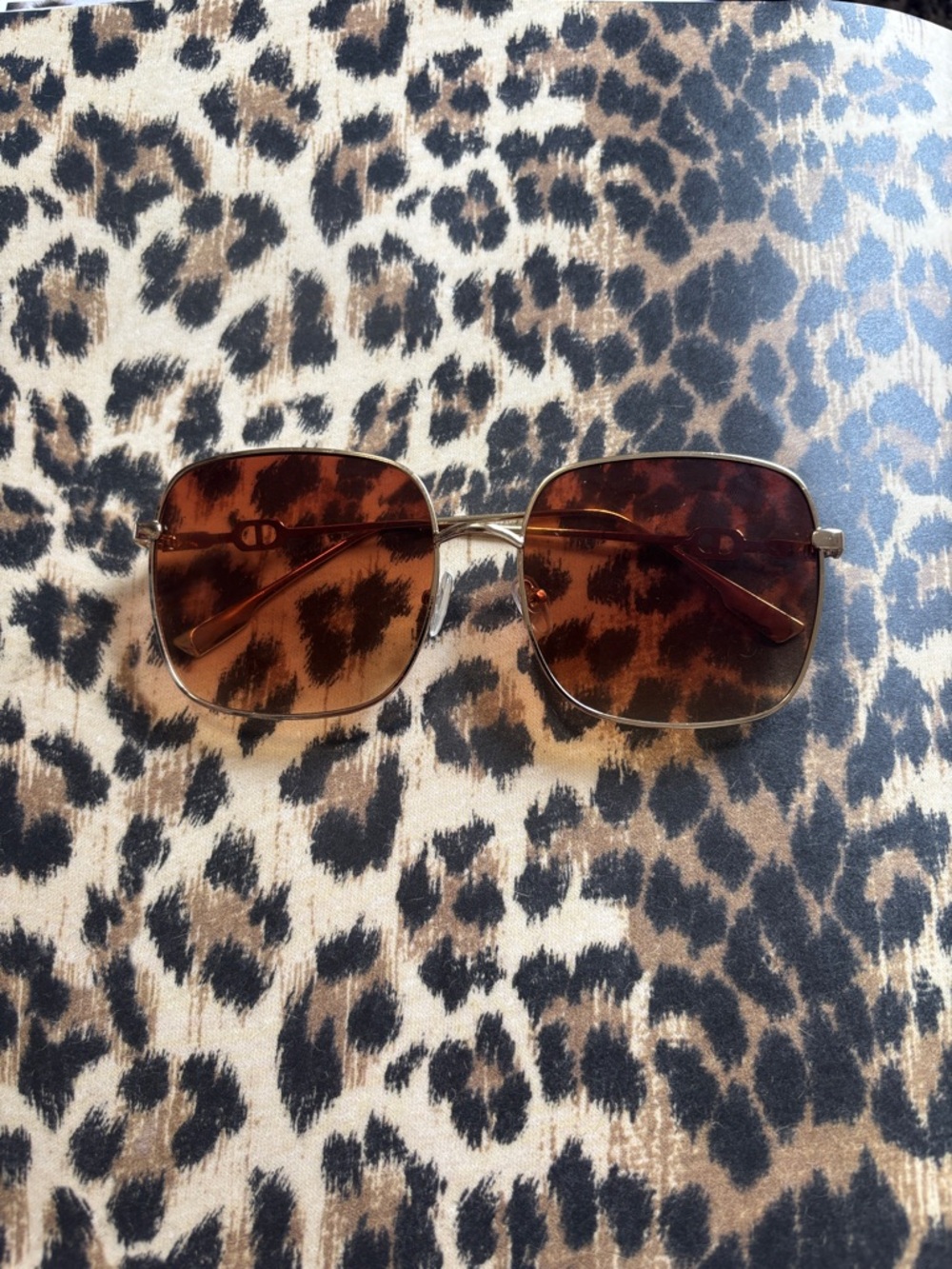 Gold Frame Brown Gradient Square Sunglasses